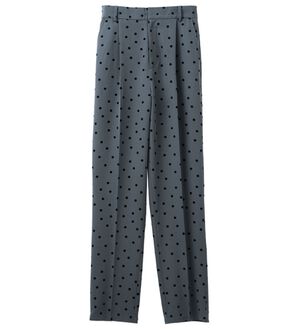 RANAN（ラナン）の「ドット柄プリントテーパードパンツ（フルレングスパンツ）」｜チャコール