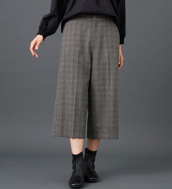 BELLUNA（ベルーナ）の「サマ見え（スーパーウォーム）ウール調センタープレスクロップドパンツ（クロップドパンツ）」｜詳細画像