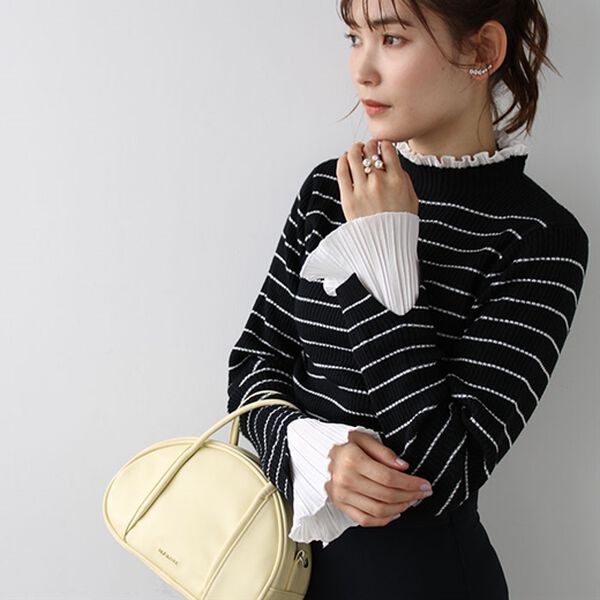 GeeRA（ジーラ）の「プリーツ付ハイネックリブニットトップス（ニット・セーター）」｜詳細画像