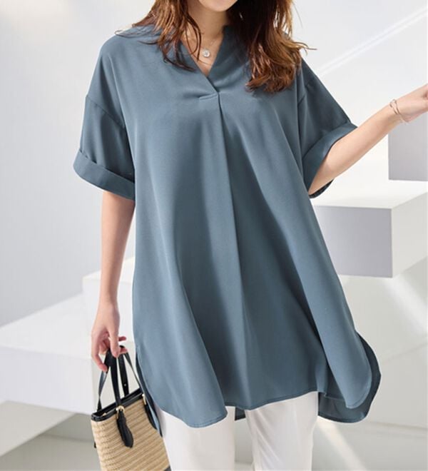 alotta（アロッタ）の「スキッパーとろみブラウスチュニック（ブラウス）」｜詳細画像