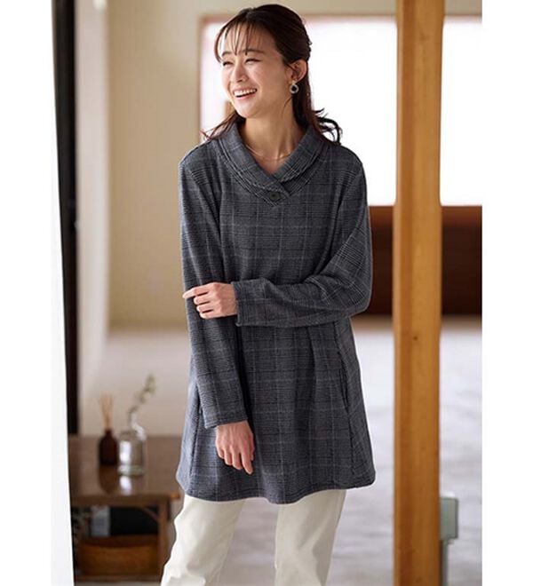 BELLUNA（ベルーナ）の「まるで着る毛布！裏ファーデザインチュニック（チュニック）」｜詳細画像