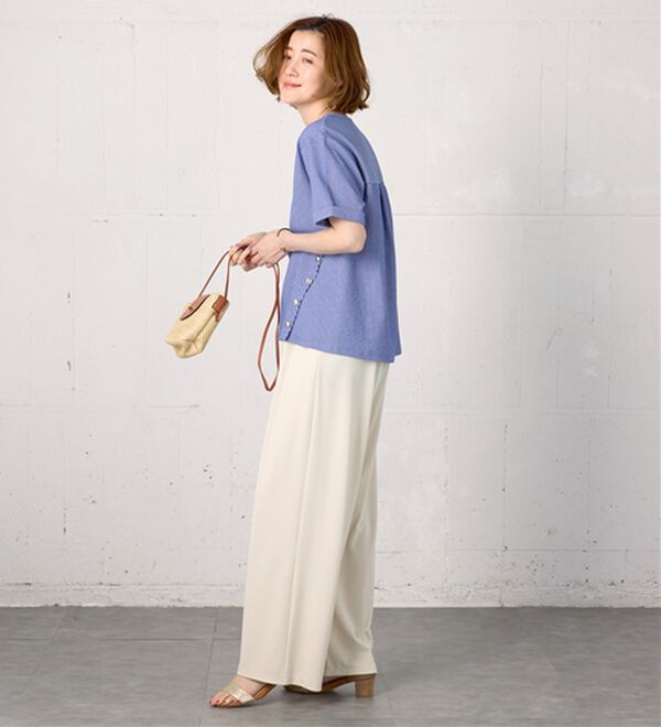 BELLUNA（ベルーナ）の「サッカー素材裾ボタンプルオーバー（カットソー）」｜詳細画像