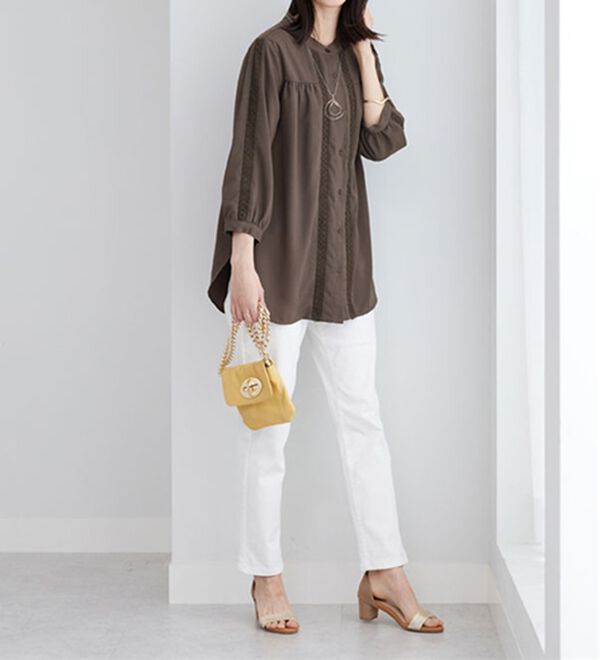 BELLUNA（ベルーナ）の「ビンテージ素材レース使いシャツチュニック（チュニック）」｜詳細画像