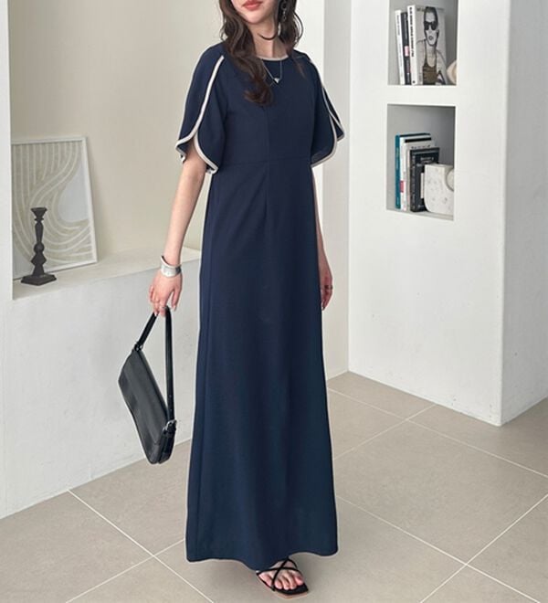 GeeRA（ジーラ）の「スリット入りフレアースリーブワンピース（その他ワンピース）」｜詳細画像