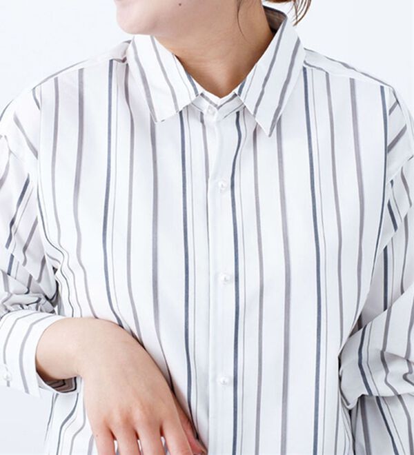 BELLUNA（ベルーナ）の「＜ＳＯＬＯＴＥＸ　Ｒ＞パールボタンチュニック（シャツ）」｜詳細画像