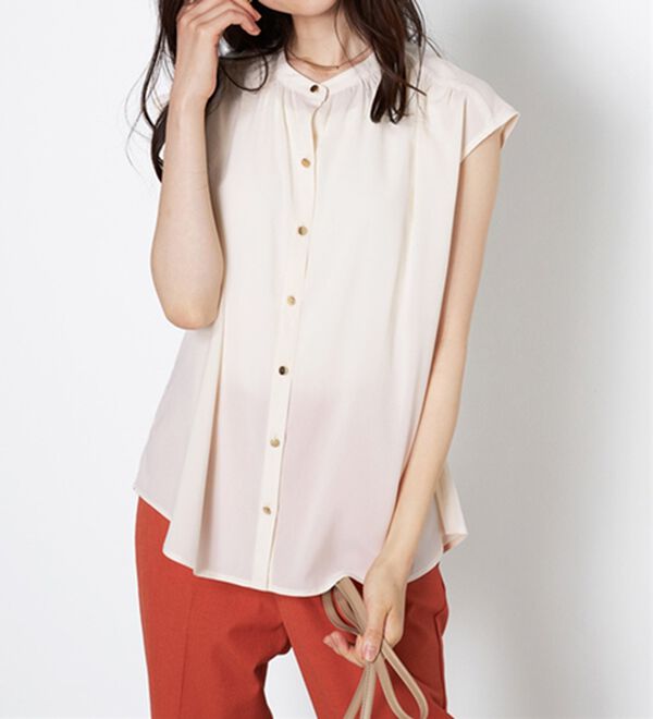 BELLUNA（ベルーナ）の「ギャザー使いフレンチスリーブブラウス（ブラウス）」｜詳細画像