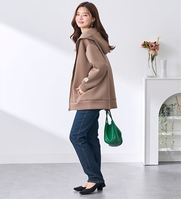 BELLUNA（ベルーナ）の「肩が疲れにくい！マシュマロ感覚ジップフーディー（ブルゾン）」｜詳細画像