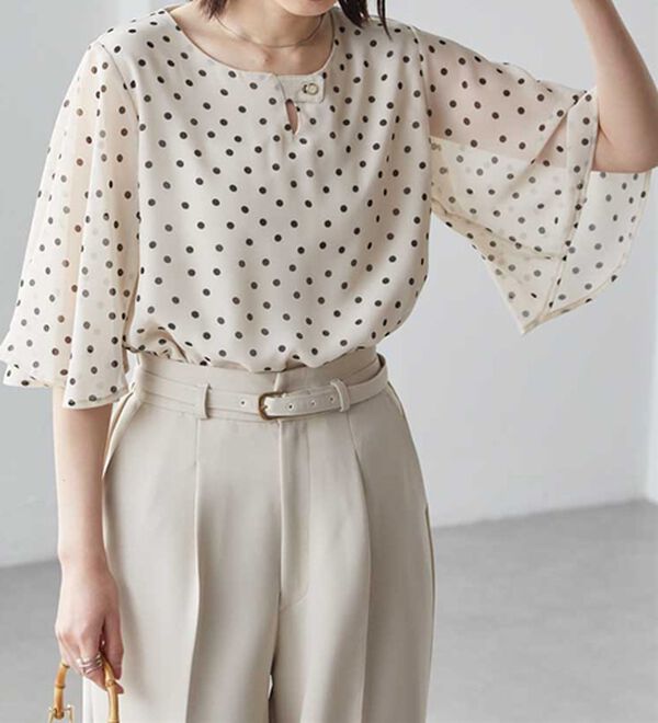 RANAN（ラナン）の「ひんやり！フレアー袖シフォンブラウス（ブラウス）」｜詳細画像