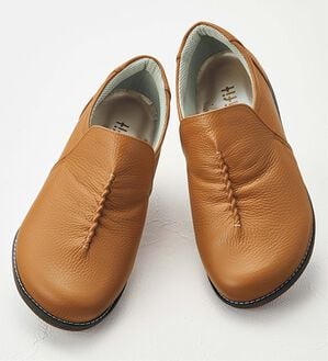 ルフラン（ルフラン）の「メディフィット５Ｅギャザーウォーキング（フラットシューズ）」｜キャメル