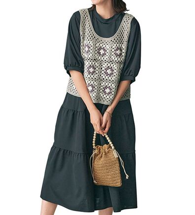 BELLUNA（ベルーナ）の「クラシカルかぎ針ニットワンピースアンサンブル（アンサンブル）」