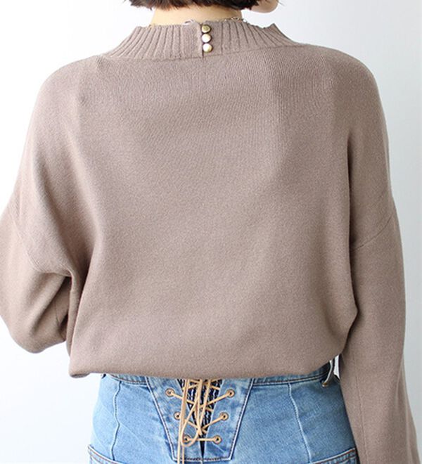 GeeRA（ジーラ）の「ボタン付モチモチニットトップス（ニット・セーター）」｜詳細画像