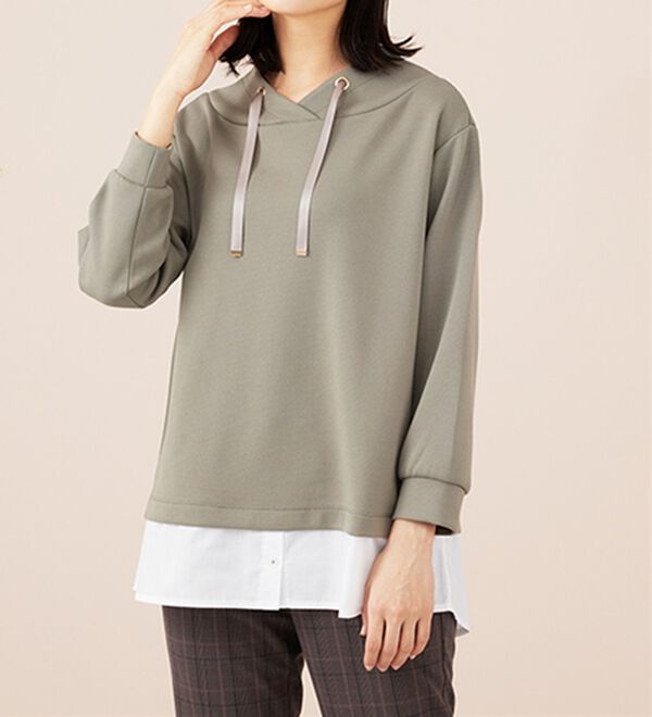 BELLUNA（ベルーナ）の「ワイドネックデザインシャツ切替チュニック（チュニック）」｜オリーブ／白