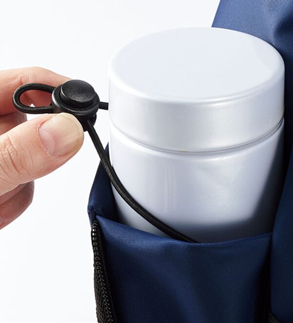 「＜ｗｏｔｔ＞ボトルポケット付きスリングバッグ（メンズボディバッグ・ウエストポーチ）」｜詳細画像