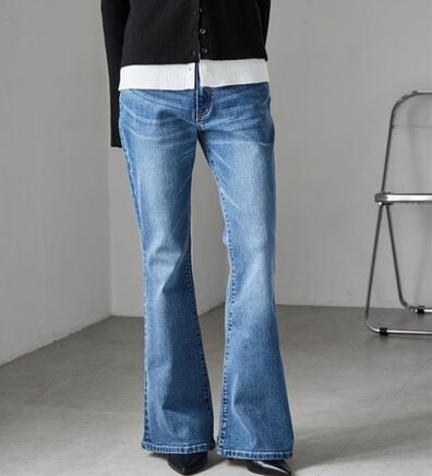 RANAN（ラナン）の「ストレッチフレアデニム（フルレングスパンツ）」