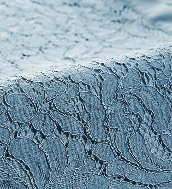 BELLUNA（ベルーナ）の「上品スカラップレース使いシャツチュニック（チュニック）」｜詳細画像