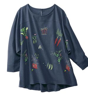 BELLUNA（ベルーナ）の「お野菜刺しゅうゆったりブラウス（ブラウス）」｜ネイビー