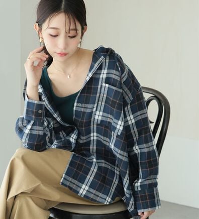 A HAPPY MARILYN（アハッピーマリリン）の「【大きいサイズ】【Ｌ～６Ｌ／選べる２丈】フードデザインシャツ（シャツ）」