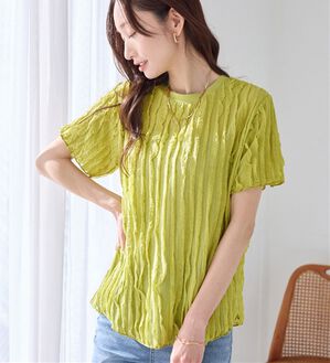 Viola e Viola（ヴィオラ エ ヴィオラ）の「揺れる！体型カバーこなれTシャツ（ブラウス）」｜イエロー