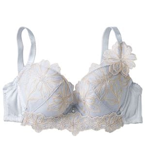 LAVIENNE（ラヴィエンヌ）の「【ラヴィモア】気分も上がるご褒美レースブラ・ショーツ（ブラジャー）」｜フラワーグレイッシュサックス