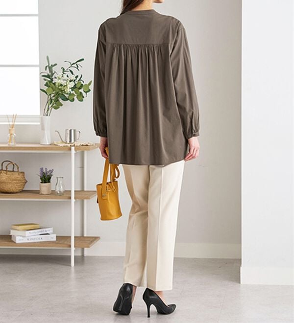 BELLUNA（ベルーナ）の「レース&times;ピンタック使いシャツチュニック（チュニック）」｜詳細画像