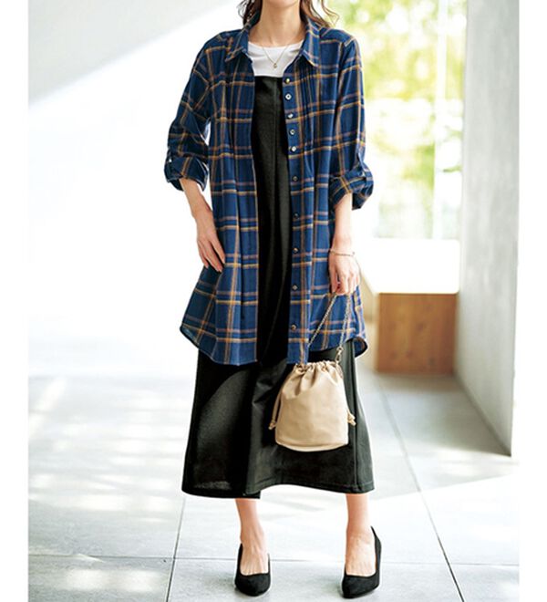 BELLUNA（ベルーナ）の「多ボタン使いチェック柄シャツチュニック（チュニック）」｜詳細画像