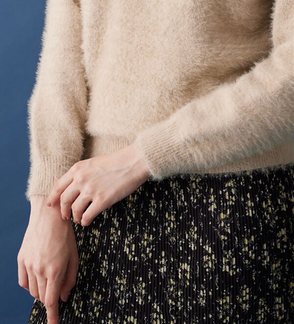 alotta（アロッタ）の「衿付パール調デザインシャギーニット（ニット・セーター）」｜詳細画像