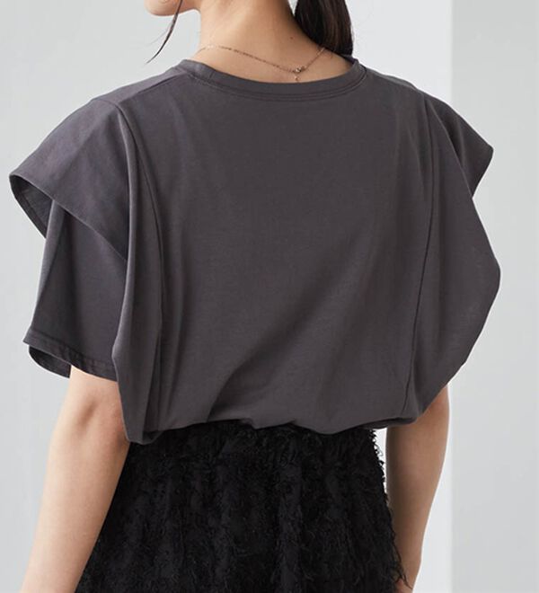 RANAN（ラナン）の「【ひんやり】華奢見えラッフルショルダーTシャツ（カットソー）」｜詳細画像