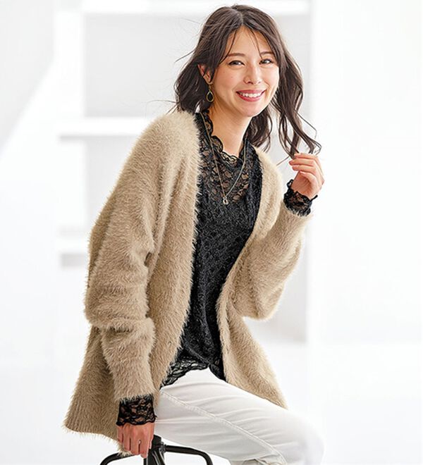 BELLUNA（ベルーナ）の「【重ね着にぴったり♪】のびやかレース素材メロー使いインナー（カットソー）」｜詳細画像