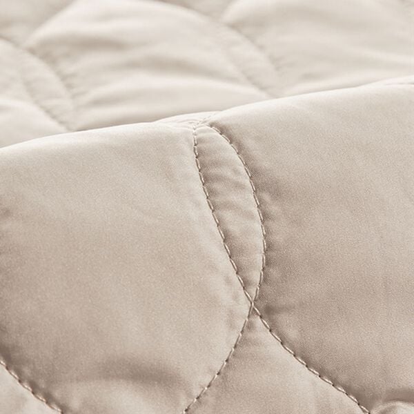 BELLUNA（ベルーナ）の「ボア切替中わたキルティングコート（ハーフコート）」｜詳細画像