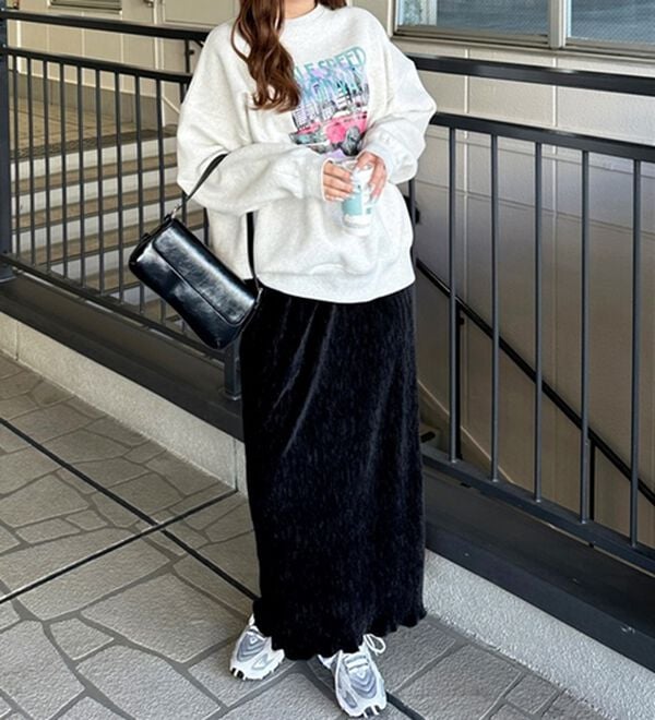 GeeRA（ジーラ）の「すっきり見え！ベロアプリーツロングスカート（ロングスカート）」｜詳細画像