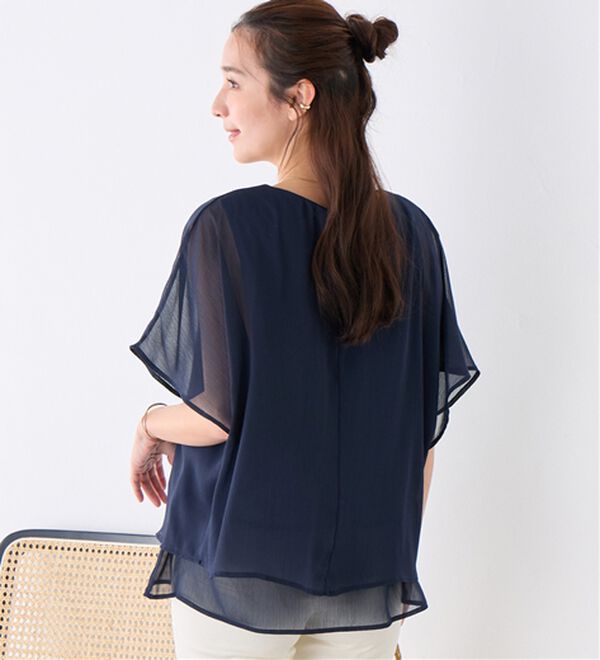 Viola e Viola（ヴィオラ エ ヴィオラ）の「【接触冷感】ひんやり涼しいタックデザインレイヤード風ブラウス（ブラウス）」｜詳細画像