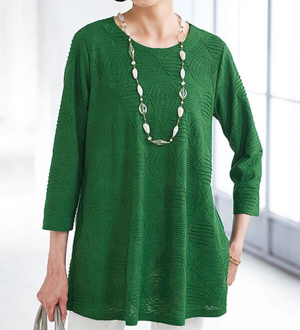 BELLUNA（ベルーナ）の「綿混タックジャカード素材デザインチュニック（チュニック）」｜詳細画像