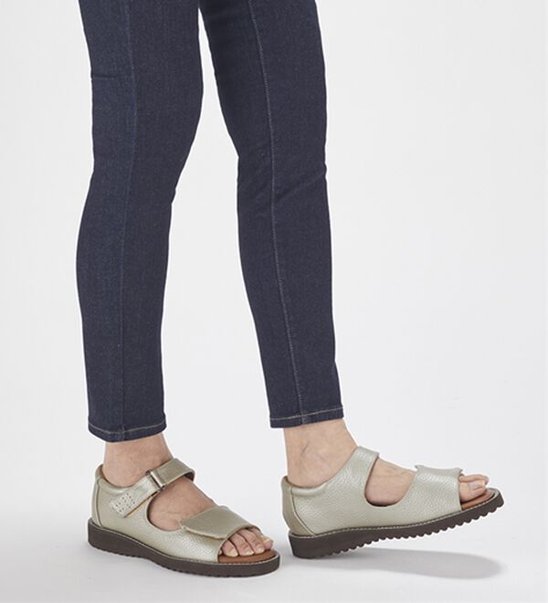 ルフラン（ルフラン）の「ワイズが調節できるカジュアルサンダル（サンダル・ミュール）」｜詳細画像