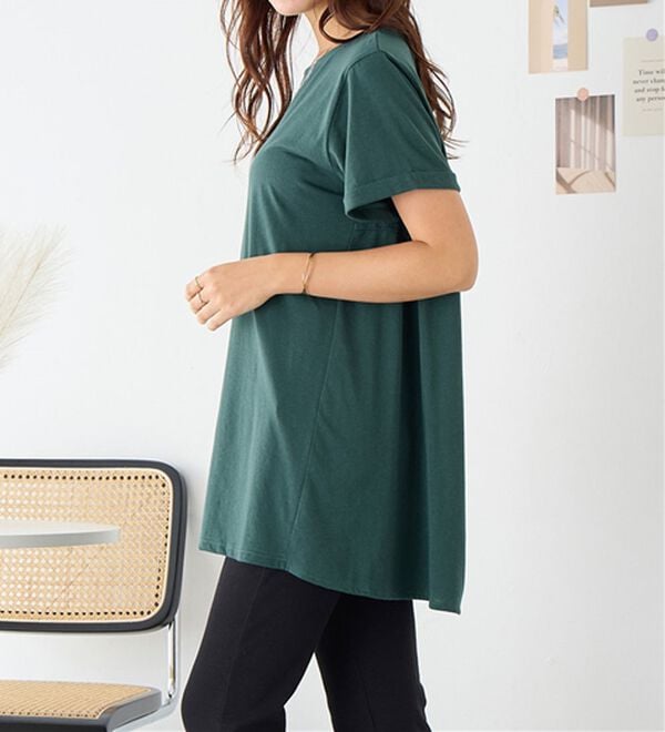 Viola e Viola（ヴィオラ エ ヴィオラ）の「すっきり魅せ切替Ａラインチュニック（チュニック）」｜詳細画像