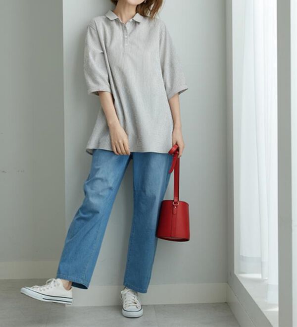 BELLUNA（ベルーナ）の「サッカー素材バックフレアーブラウス（ブラウス）」｜詳細画像