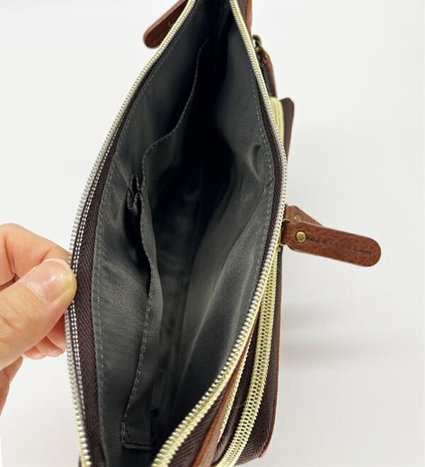 「＜ゴールデンベア＞多機能で便利なコンパクトショルダー（メンズショルダーバッグ）」｜詳細画像