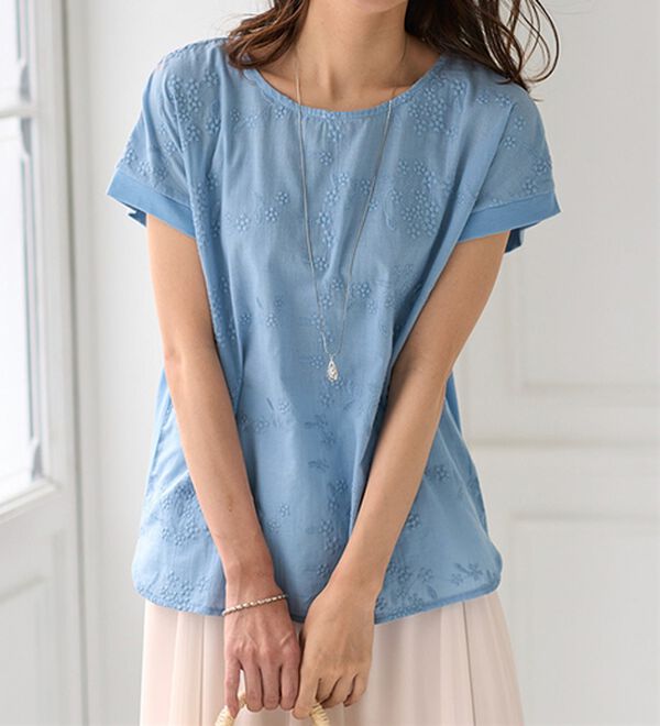 BELLUNA（ベルーナ）の「刺しゅうレース切替プルオーバー（カットソー）」｜詳細画像