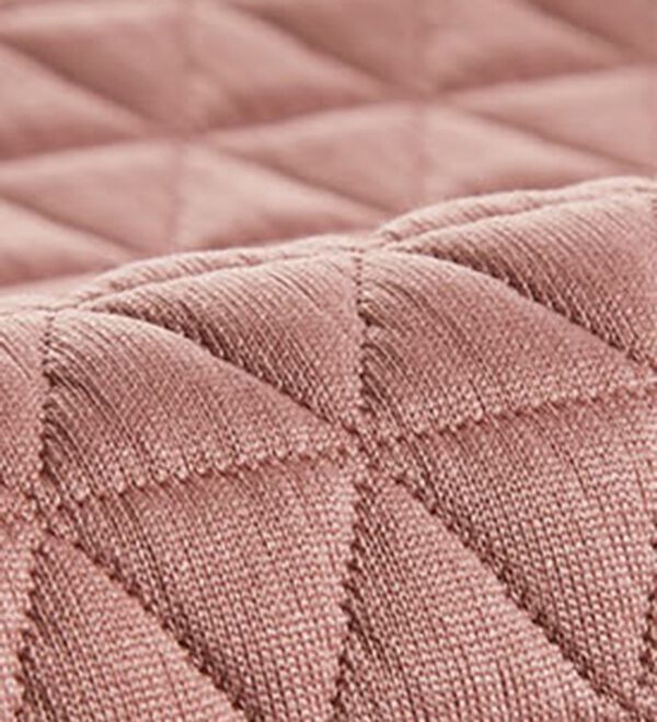 BELLUNA（ベルーナ）の「キルト切替スピンドル使いプルオーバー（カットソー）」｜詳細画像