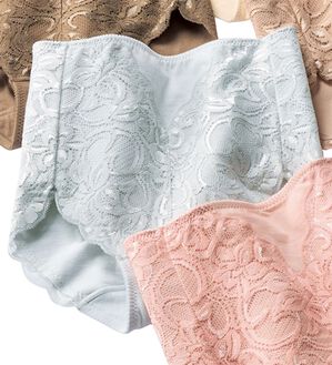 LAVIENNE（ラヴィエンヌ）の「レースがうれしいたっぷりショーツ　単品（ショーツ）」｜ブルー