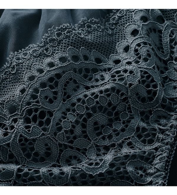 LAVIENNE（ラヴィエンヌ）の「すっきり美胸のブラ＆ショーツ（ブラジャー＆ショーツセット）」｜詳細画像