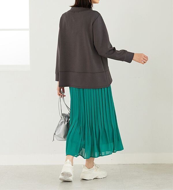 BELLUNA（ベルーナ）の「ワイドネック切替デザインプルオーバー（カットソー）」｜詳細画像