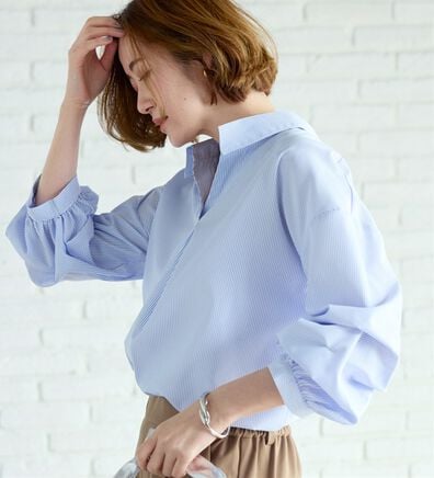 BELLUNA（ベルーナ）の「袖タックデザインスキッパーシャツ（シャツ）」