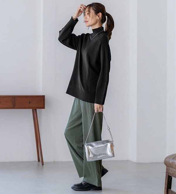 BELLUNA（ベルーナ）の「トレーナーがカジュアルすぎる方に！洗えるリブハイネックニット（ニット・セーター）」｜詳細画像