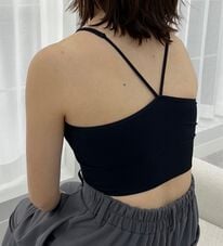 YU'NOW（ユナウ）の「カップ付ショート丈キャミ（ブラトップ・カップ付きインナー）」