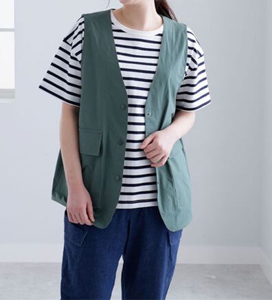 BELLUNA（ベルーナ）の「＜ｓｏｒａｆｕｋｕ＞はっ水加工ポケット付ベスト（ベスト）」