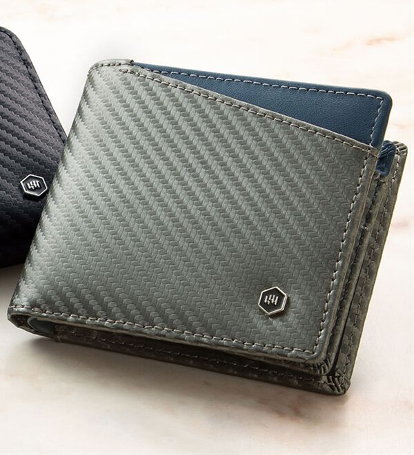 「＜カンサイ・ヤマモト・オム＞カーボン調財布　折り財布（メンズ財布・パスケース）」｜詳細画像