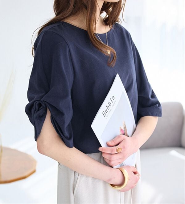 Viola e Viola（ヴィオラ エ ヴィオラ）の「綿１００％袖タックＴシャツ（Tシャツ）」｜詳細画像