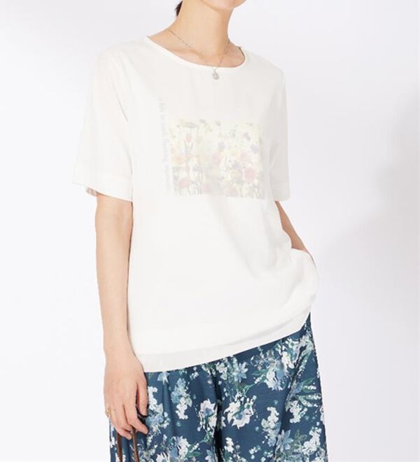 BELLUNA（ベルーナ）の「〈日比谷花壇〉シフォン重ねプルオーバー（カットソー）」｜オフ白