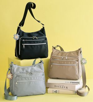 BELLUNA（ベルーナ）の「拡張機能付多収納ショルダー（ショルダーバッグ）」｜詳細画像