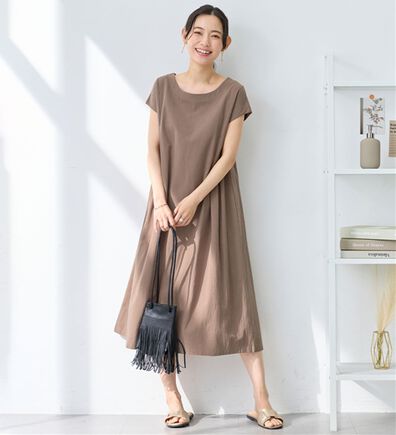 Viola e Viola（ヴィオラ エ ヴィオラ）の「【選べる２丈】綿１００％タック使いワンピース＜Ｓ～４Ｌ＞（チュニックワンピース）」